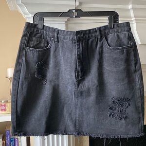 Refuge Black distressed mini skirt, size XL